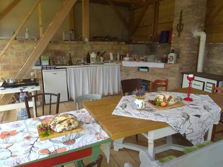Égkőris Vendégház Bakonyszucs Esterno foto